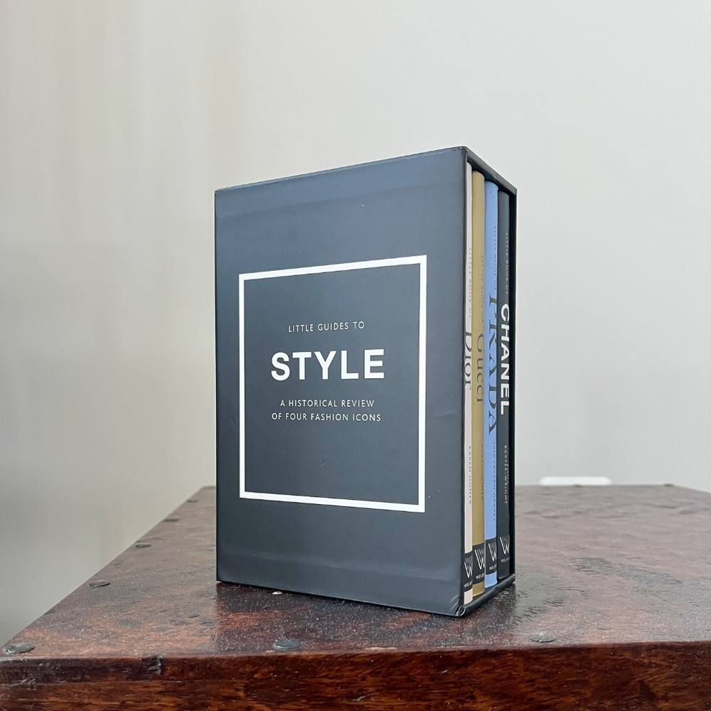 Little Guides to Style Box Set - Chanel - Dior -Gucci - Prada - NEW!! - Picture 2 of 5